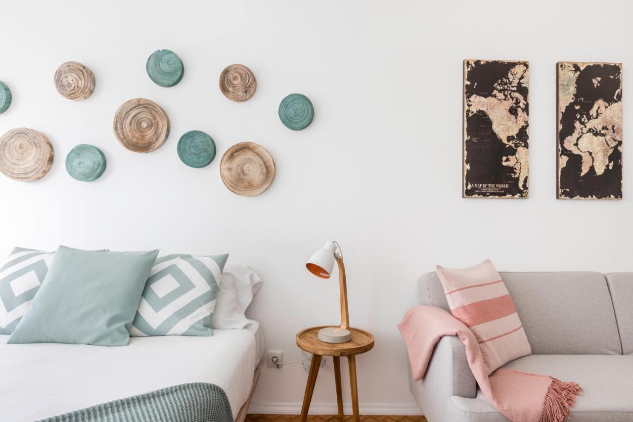 Stroll To Coffee Shops Near A Renovated Hillside Apartment In Graca Лісабон Екстер'єр фото
