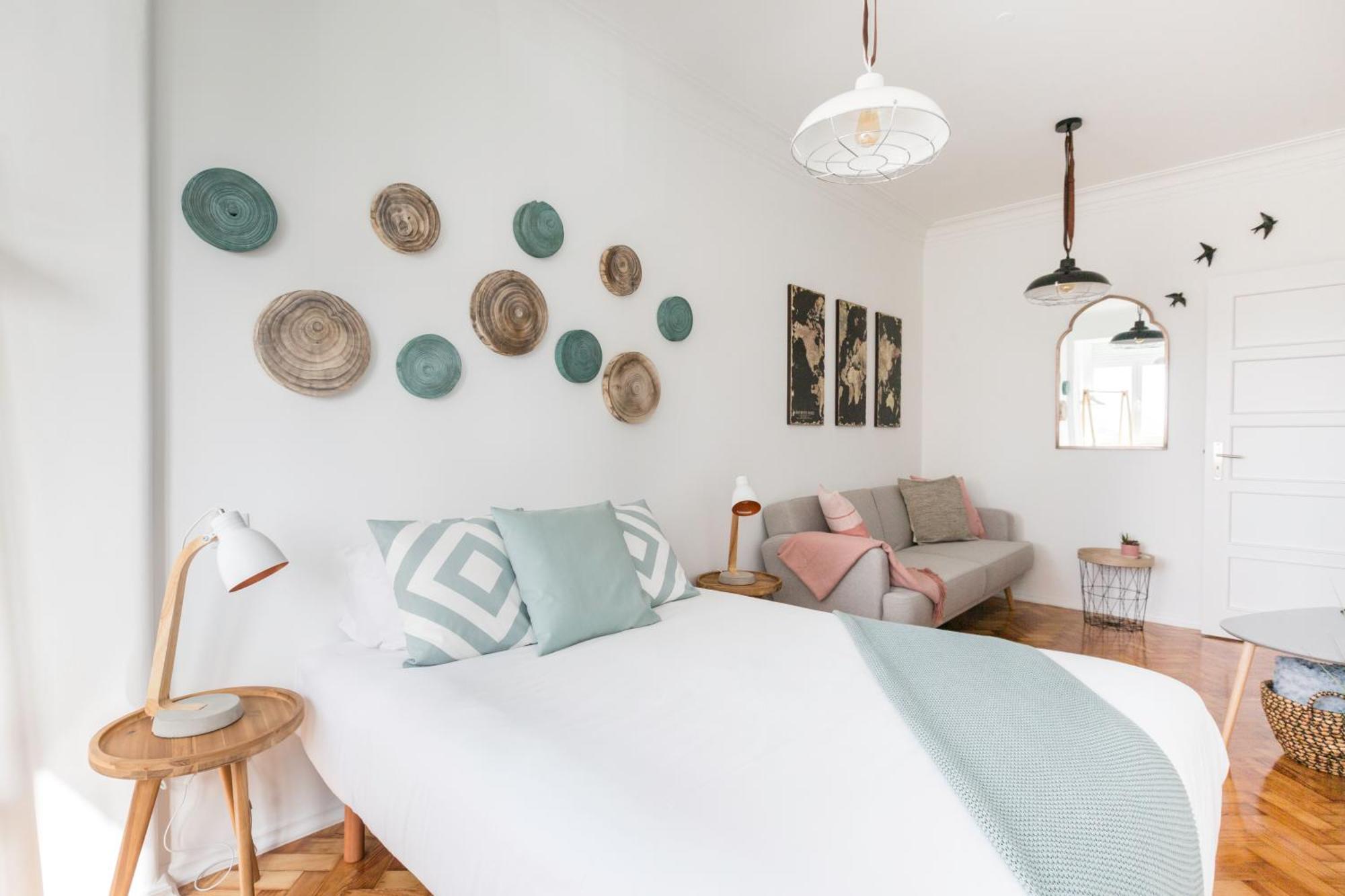 Stroll To Coffee Shops Near A Renovated Hillside Apartment In Graca Лісабон Екстер'єр фото